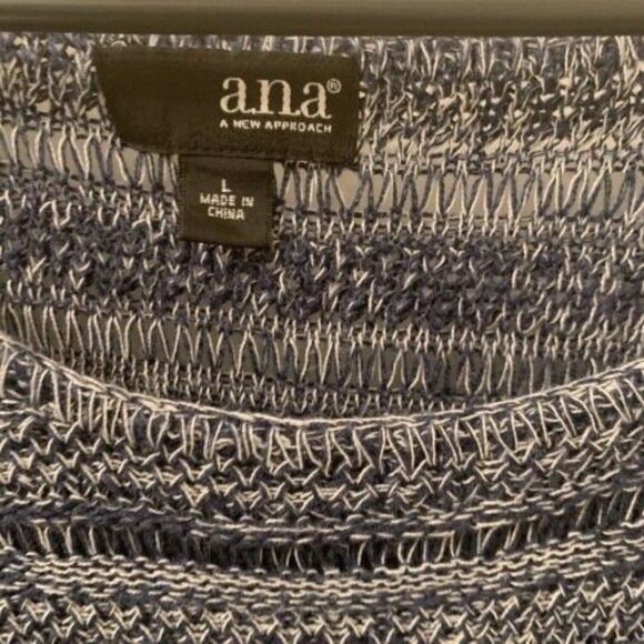 a.n.a Women's Size Large Knit Short Sleeve Sweater Cardigan Pullover Round Neck - Picture 2 of 6